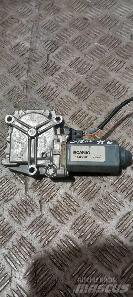 Scania R 440.   1442293 Electronics