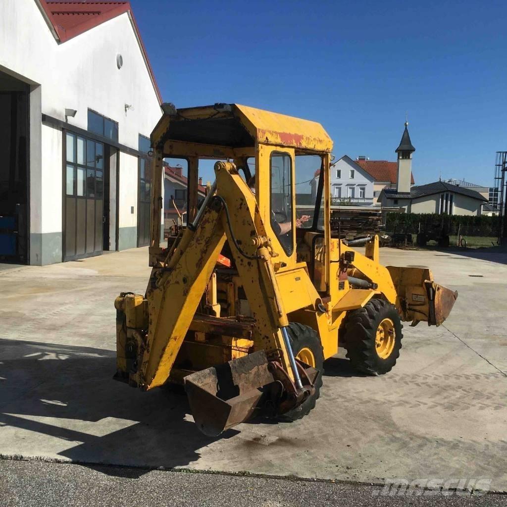 Kubota R400 Backhoe loaders
