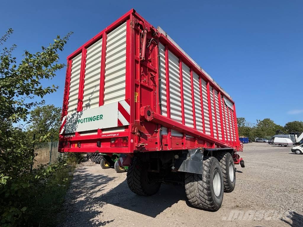 Pöttinger Jumbo 7210 Self loading trailers