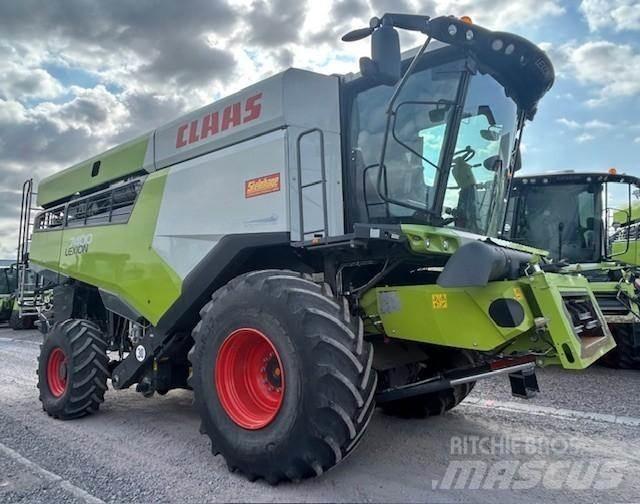 CLAAS LEXION 7400 Combine harvesters