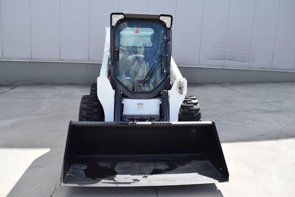 Bobcat S 750 Skid steer loaders