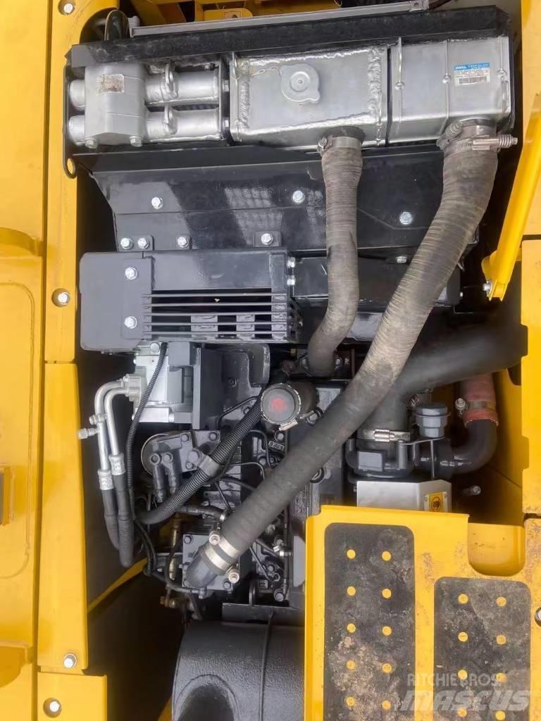 Komatsu PC 130 Crawler excavators
