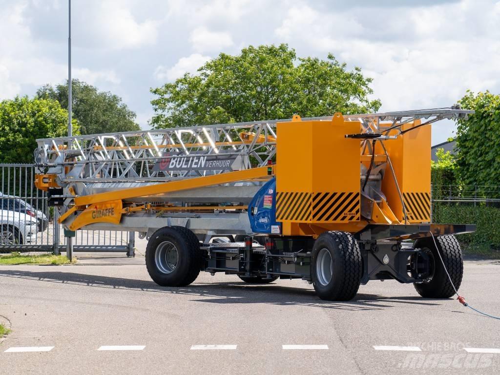  Giraffe 700.26-2WD4S Self erecting cranes