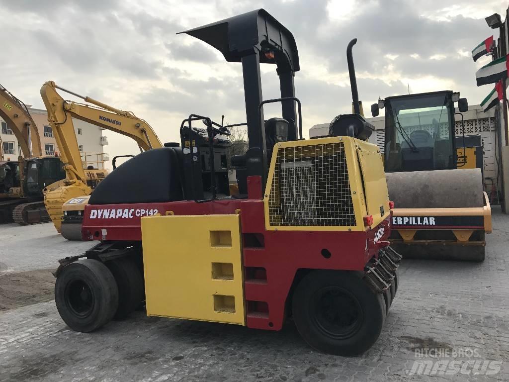 Dynapac CP 142 Pneumatic tired rollers