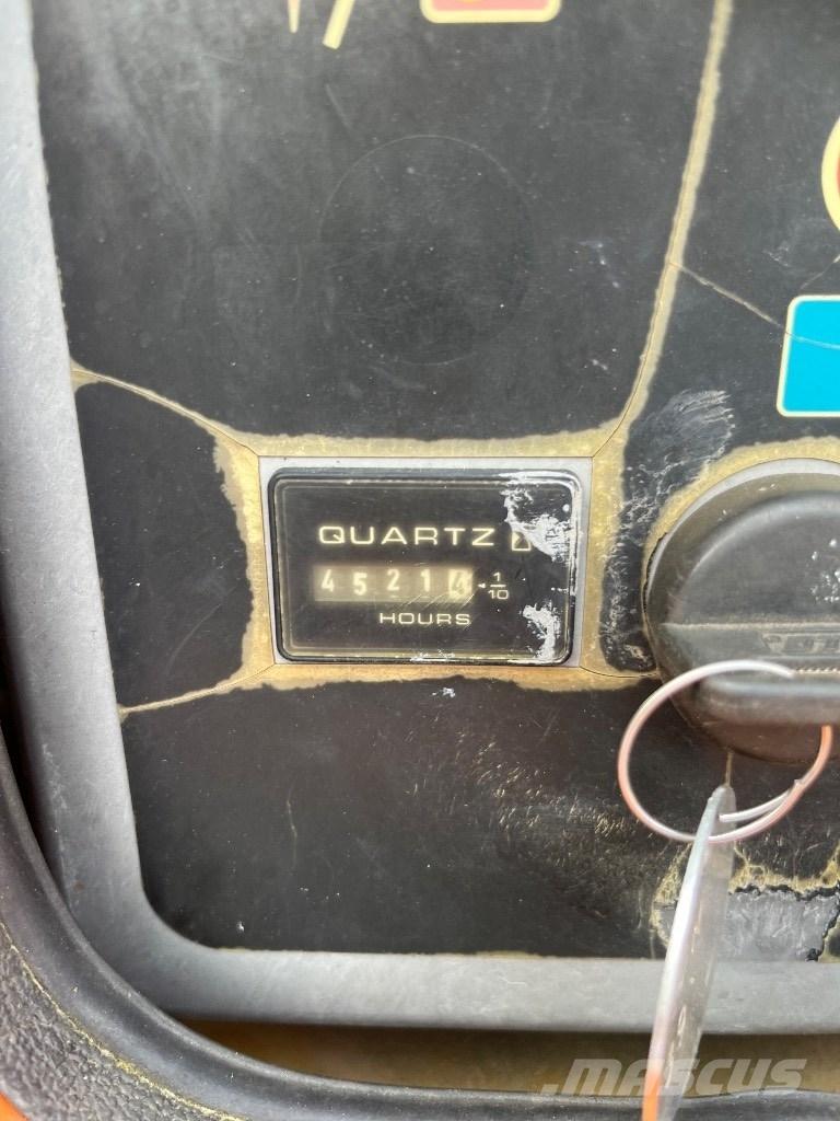 JLG 600 AJ Articulated boom lifts