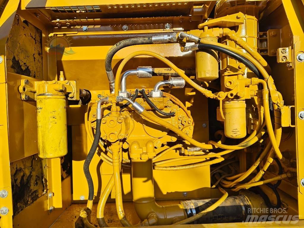 CAT 325 C Crawler excavators