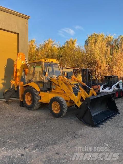 JCB 3 CX Backhoe loaders