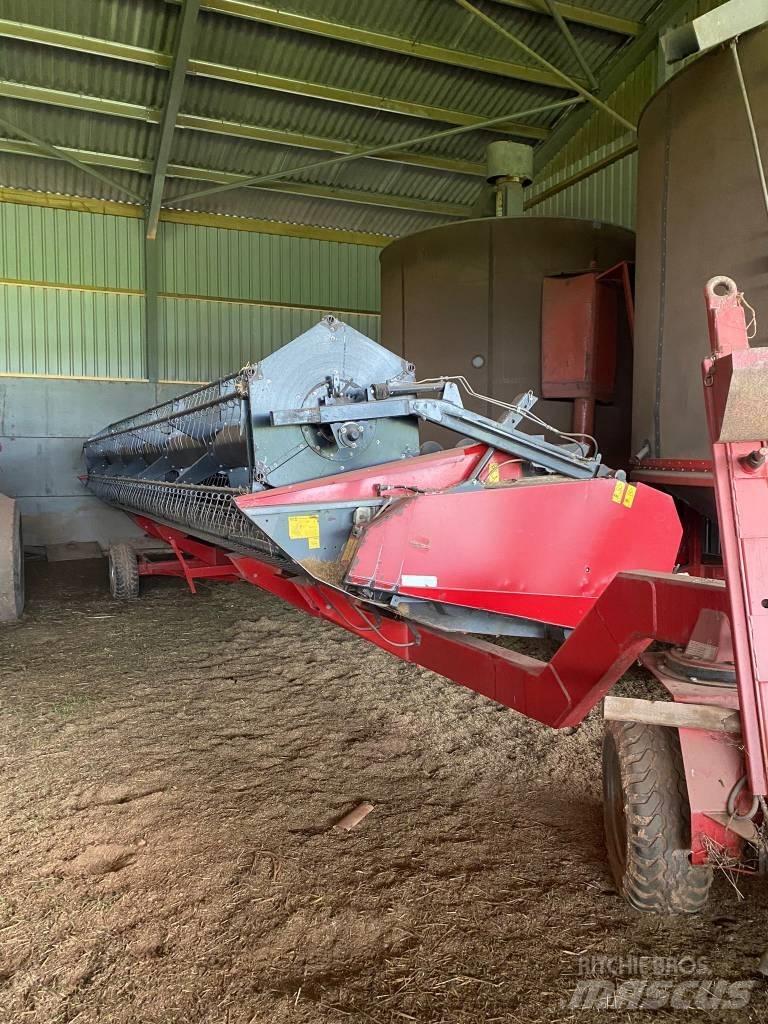 Massey Ferguson 9280 Combine harvesters