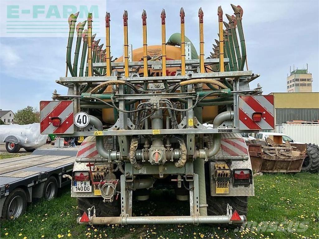  18500 Manure spreaders