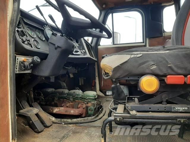 Volvo N 10 Tractor Units