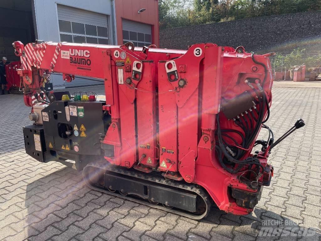 Unic URW 295 Tracked cranes