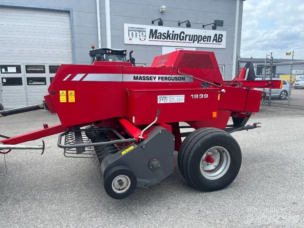 Massey Ferguson 1839 Square balers