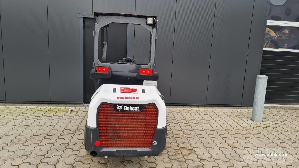 Bobcat L 28 Mini loaders