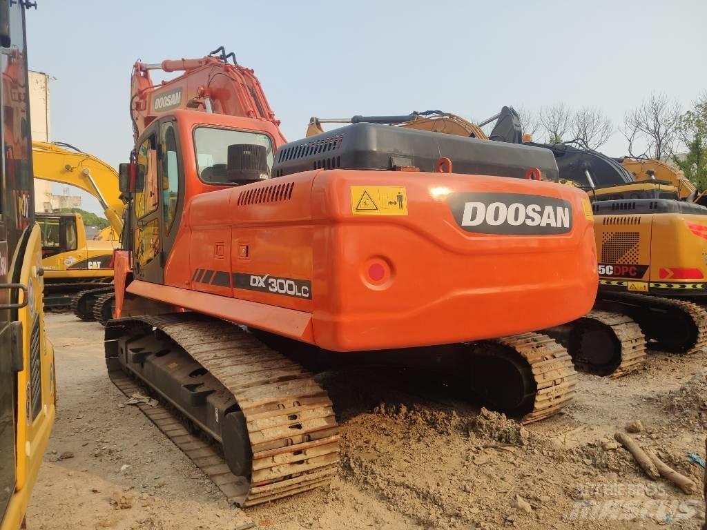 Doosan dx 300 Crawler excavators