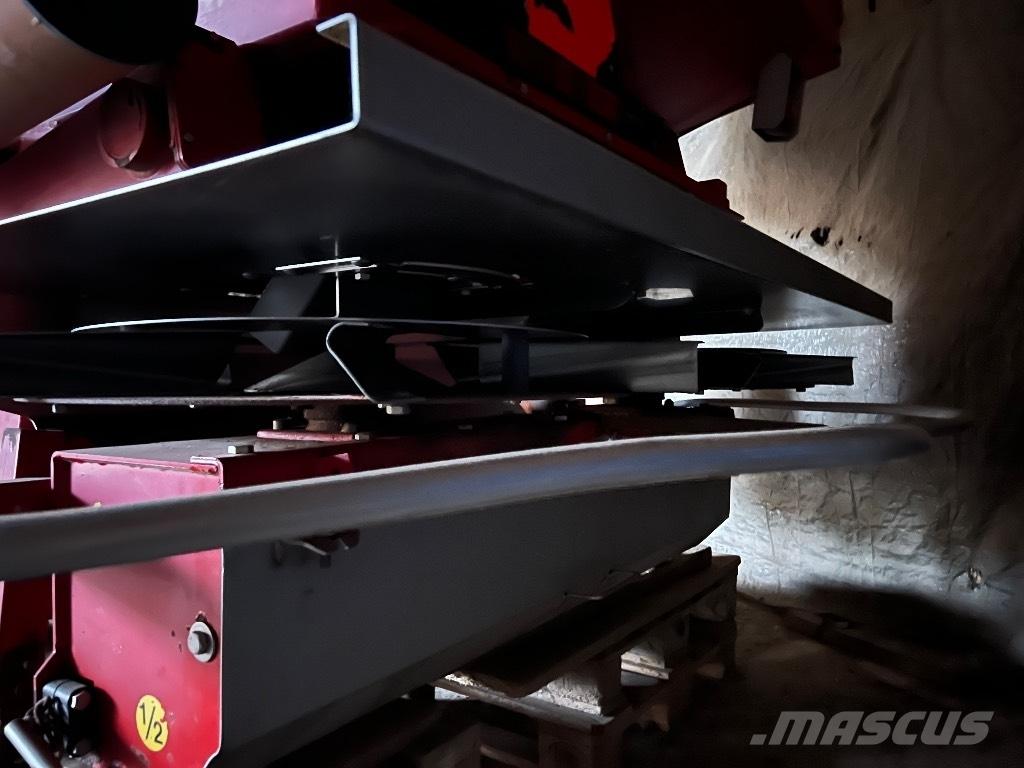 Bredal F 2 Manure spreaders