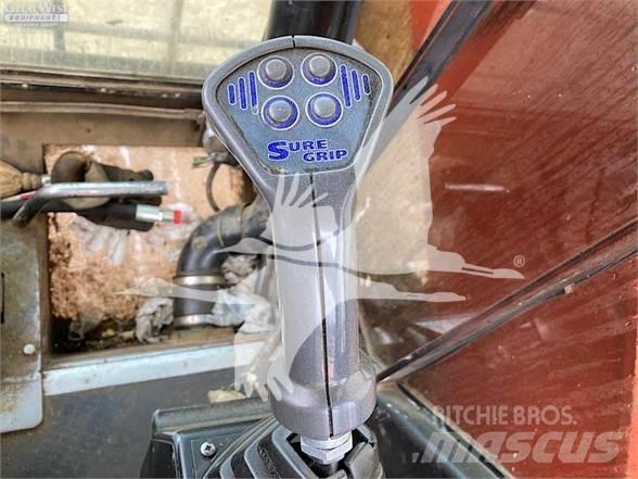 Madill 3800B Knuckleboom loaders