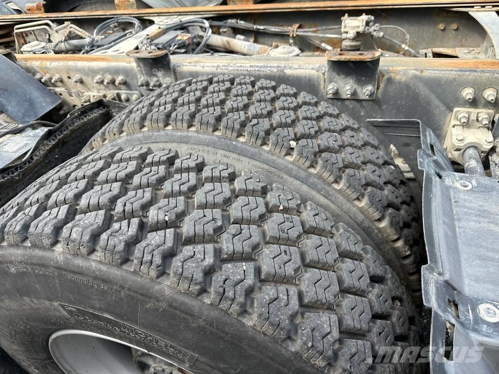 Volvo FMX 8X4*4  4132 Chassis Cab trucks