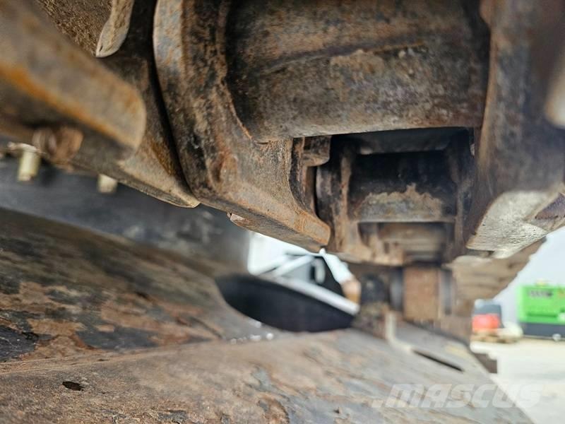 Hitachi ZX 135 US-6 Crawler excavators