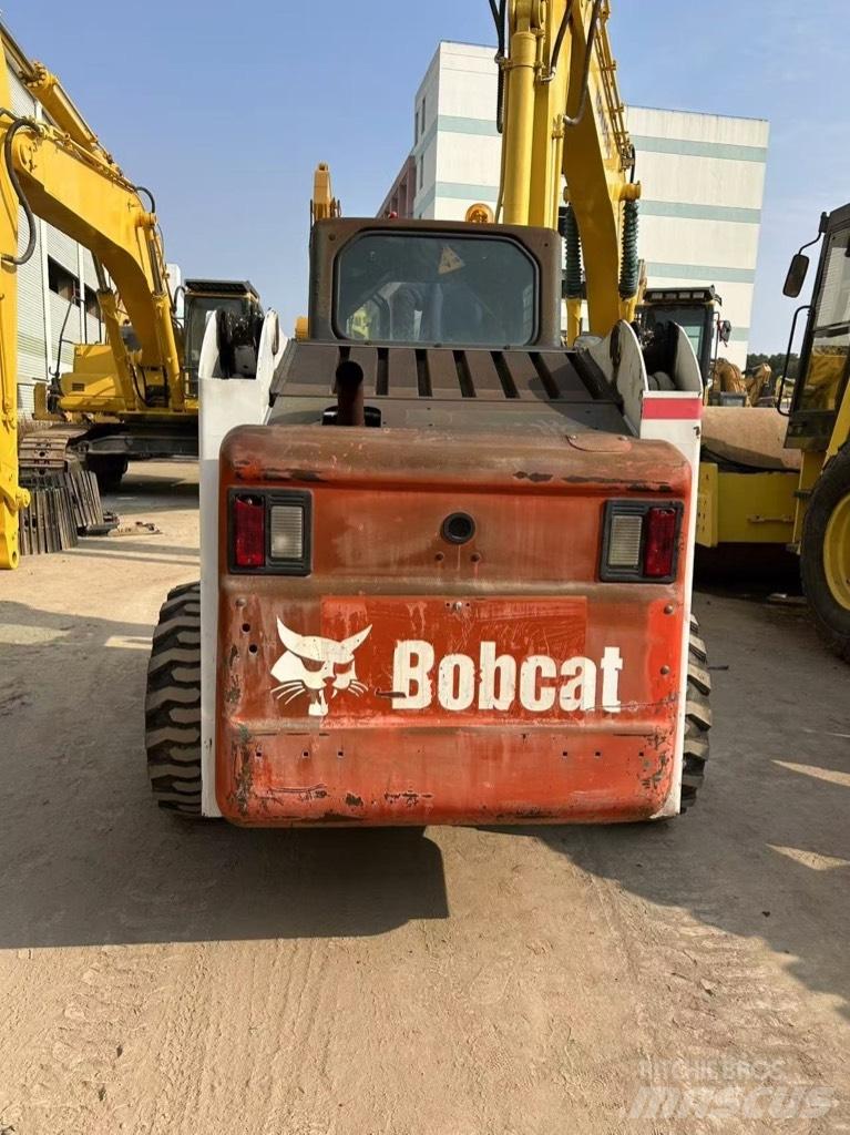 Bobcat S 220 Skid steer loaders