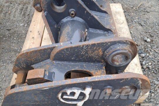 Develon Hitch Mini excavators < 7t (Mini diggers)