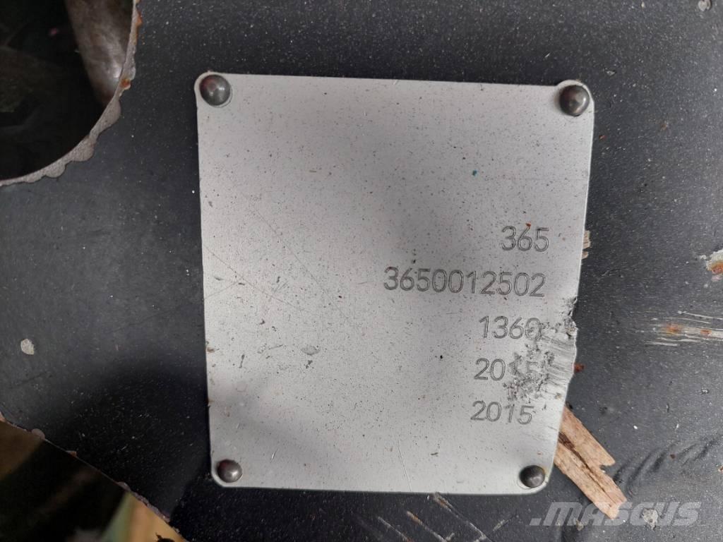 Komatsu 365.1 Harvester heads