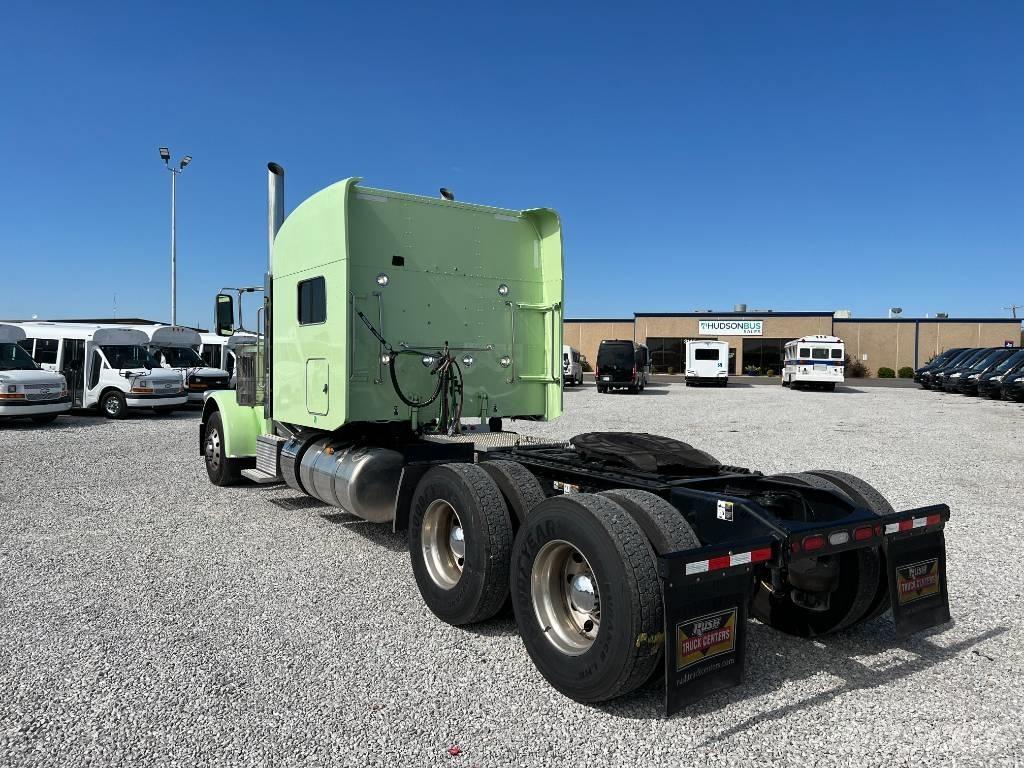 Peterbilt 389 Tractor Units