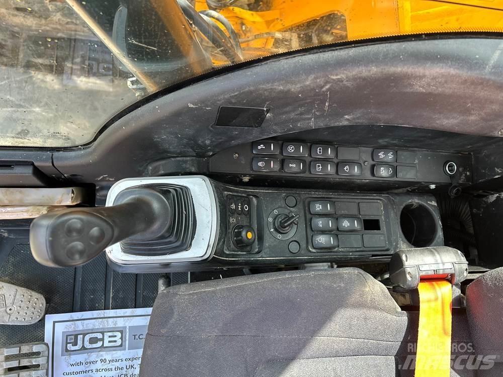 JCB JZ140 Crawler excavators