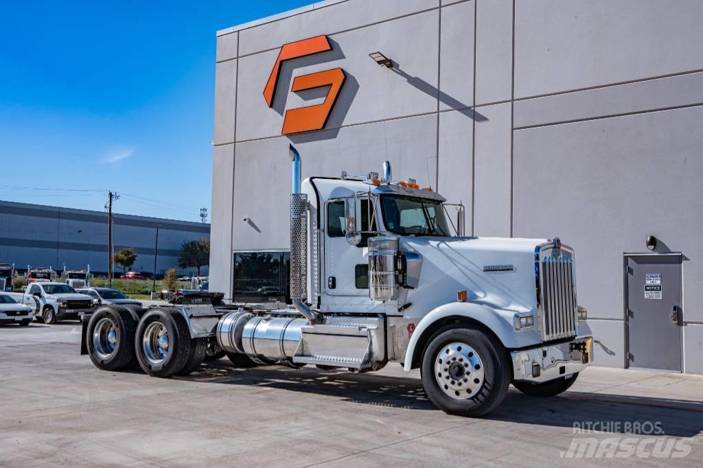 Kenworth W900 Tractor Units