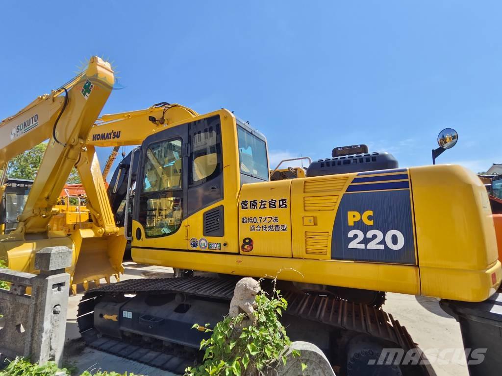 Komatsu PC 220-8 Crawler excavators