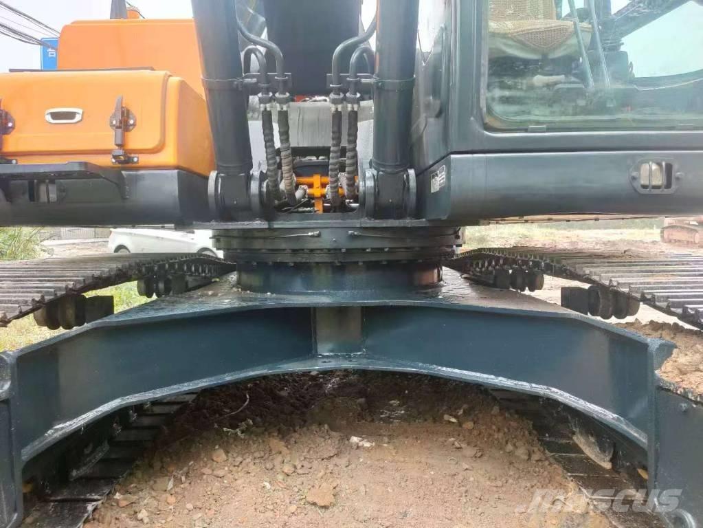 Hyundai 220LC-9S Crawler excavators