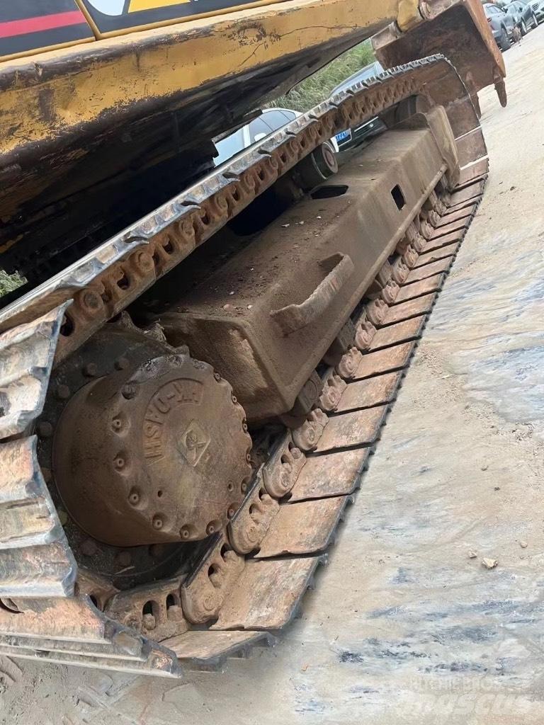 CAT 313 D Crawler excavators