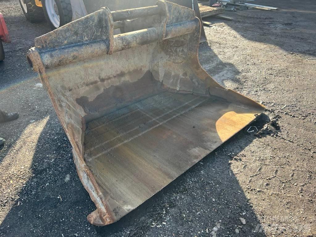  Skopa S80 RT 2000 HD Buckets