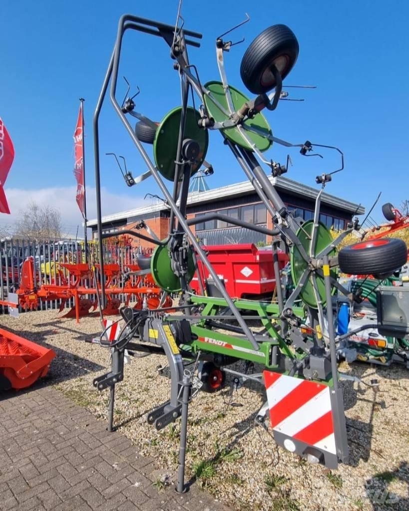 Fendt Lotus 770 Rakes and tedders