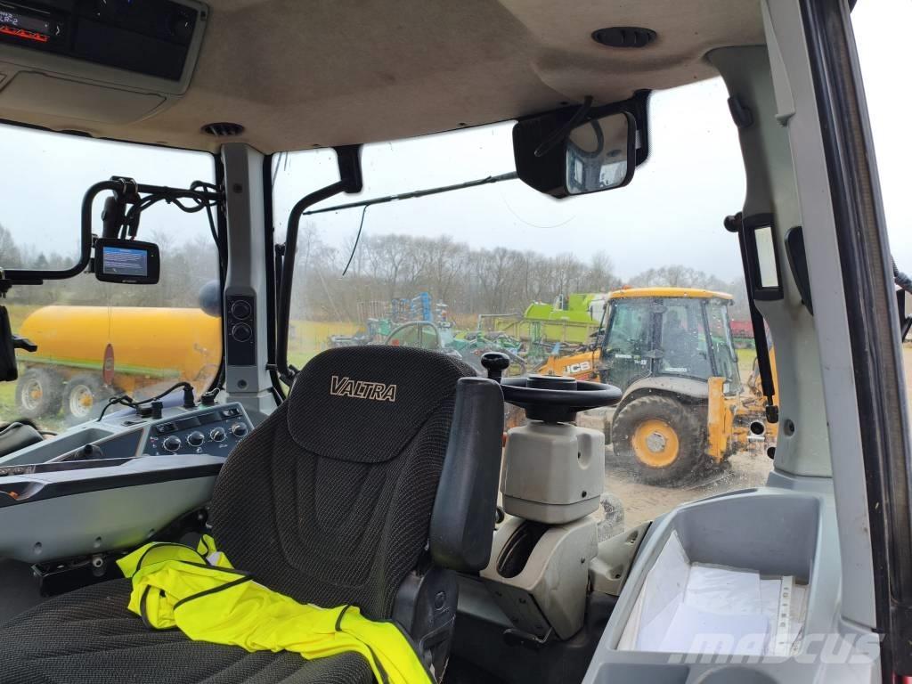 Valtra T 234 V Tractors