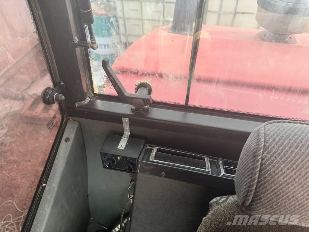 Schafer 6390T Sideloaders