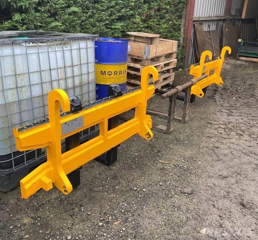 JCB PALLET FORKS Other loading and digging and accessories