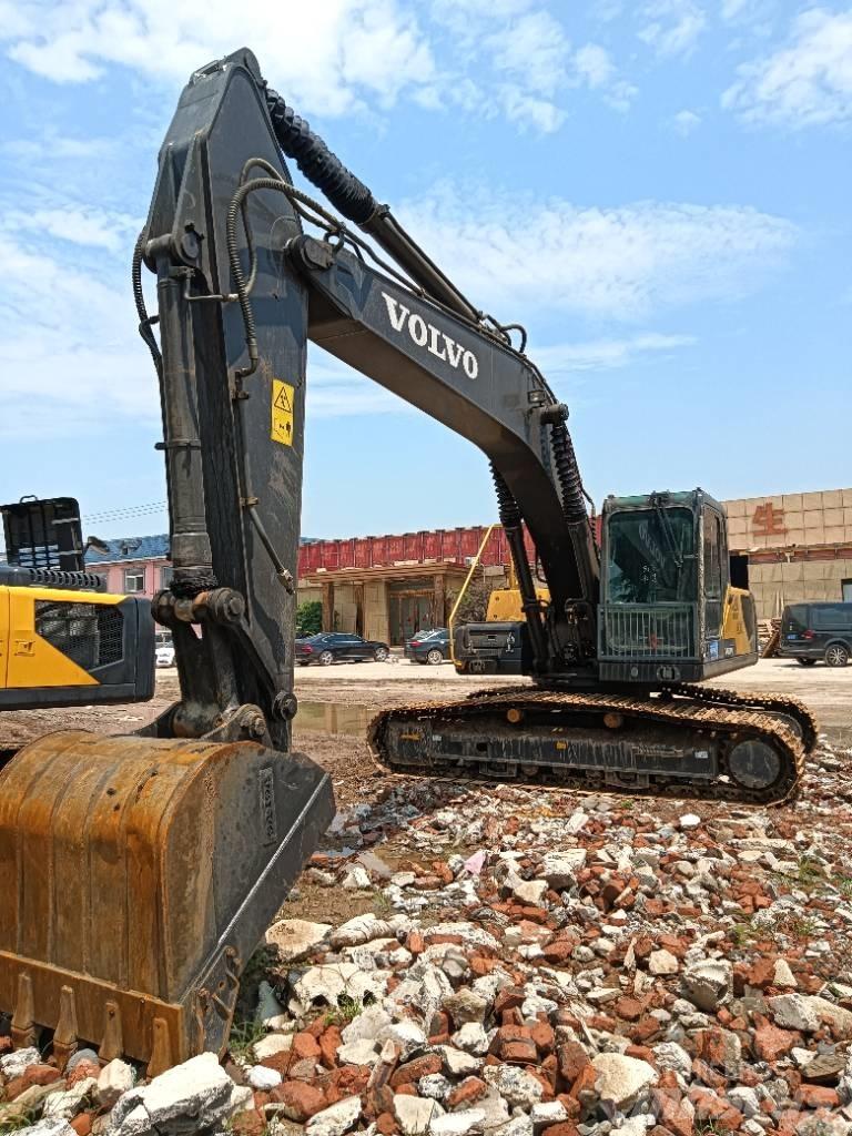 Volvo EC 240 Crawler excavators