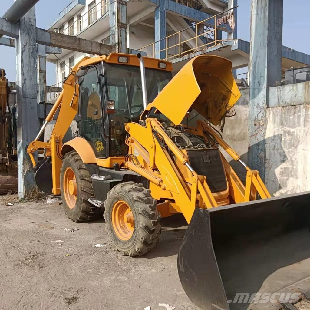 JCB 3CX Backhoe loaders