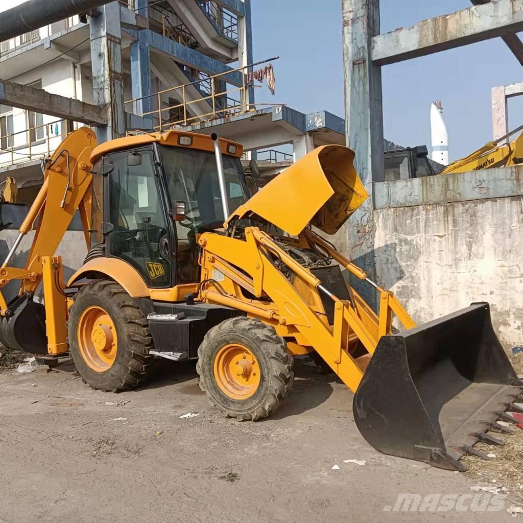 JCB 3CX Backhoe loaders