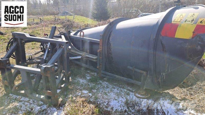 AM ALUEAURA 300 Snow blades and plows