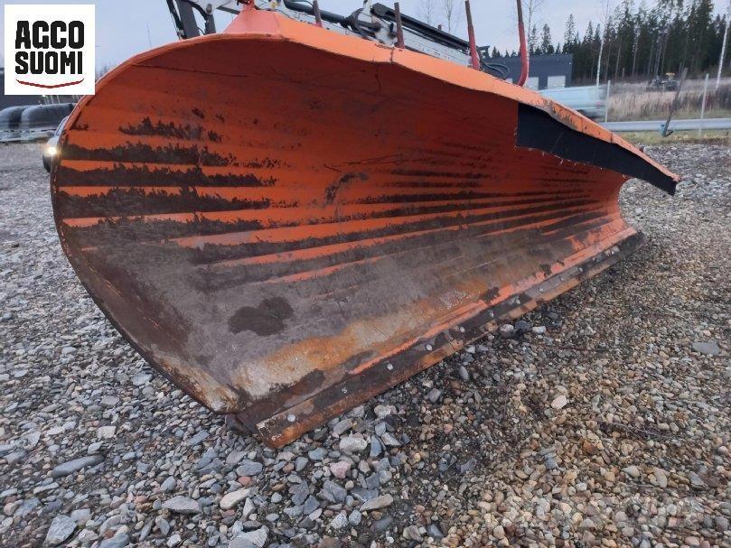 FMG ALUEAURA 420 Snow blades and plows