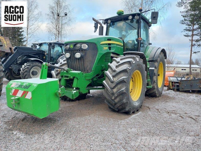 John Deere 7930 Tractors