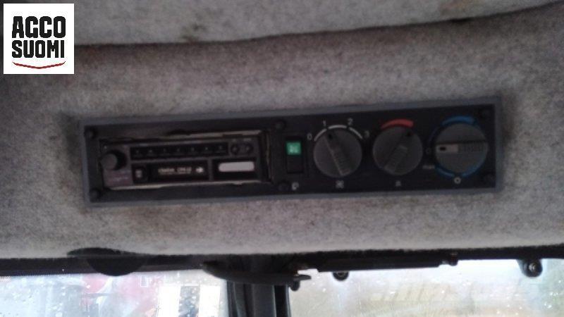 Valmet 8400 Tractors