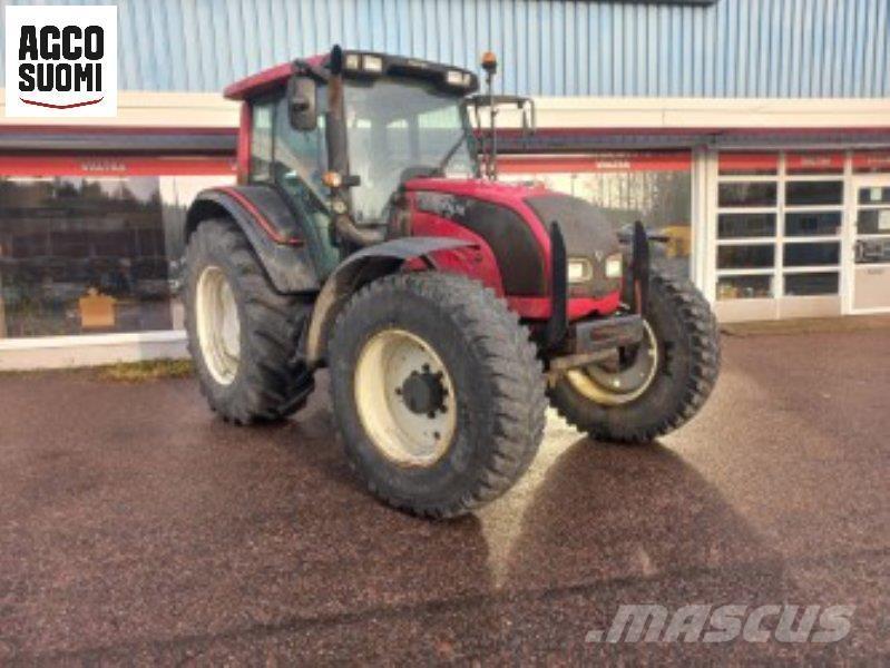 Valtra N121 ADVANCE Tractors