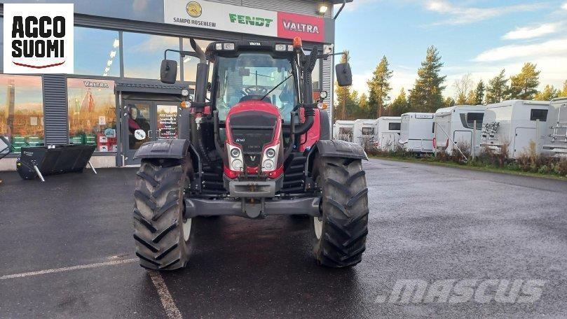 Valtra N143 DIRECT Tractors