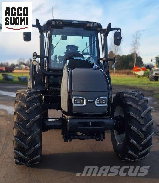 Valtra T140 Tractors