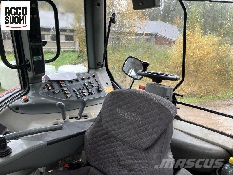 Valtra T171 Tractors