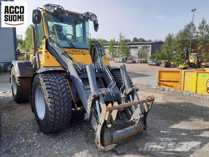 Wille 865 Tractors
