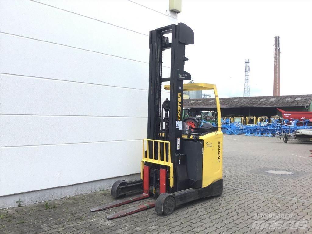 Hyster R 1.6 Reach trucks