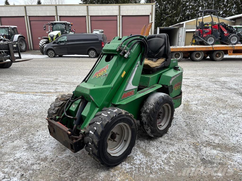 Avant 320 Multi purpose loaders